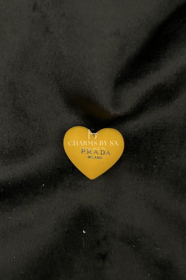 Prada Hart Charm Geel - Metal