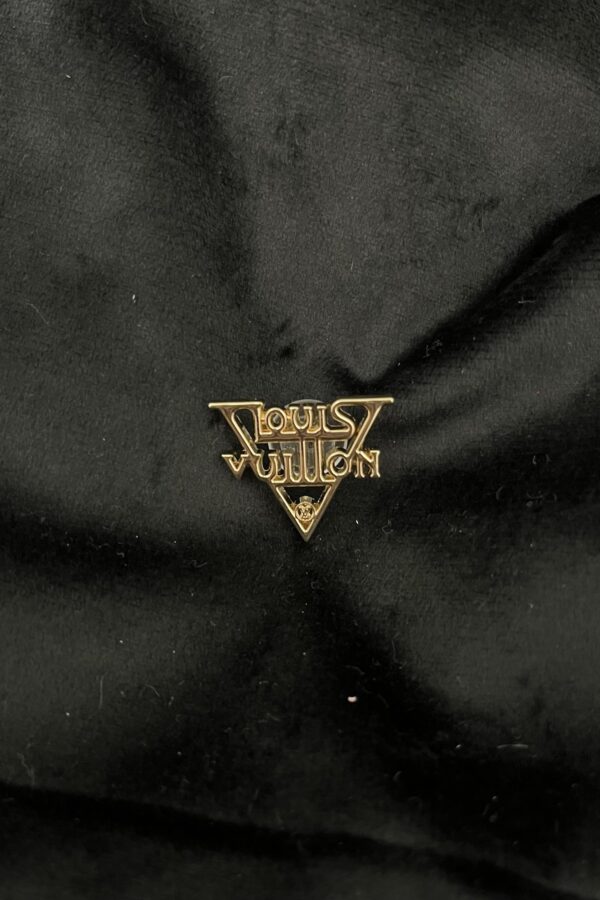 Louis Vuitton Charm Goud - Metal