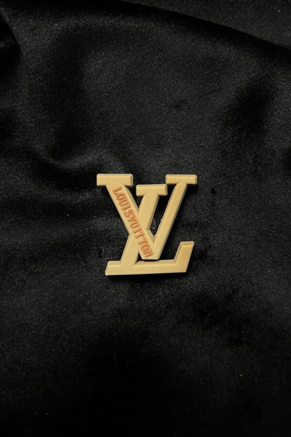 Louis Vuitton - Silicone - Beige