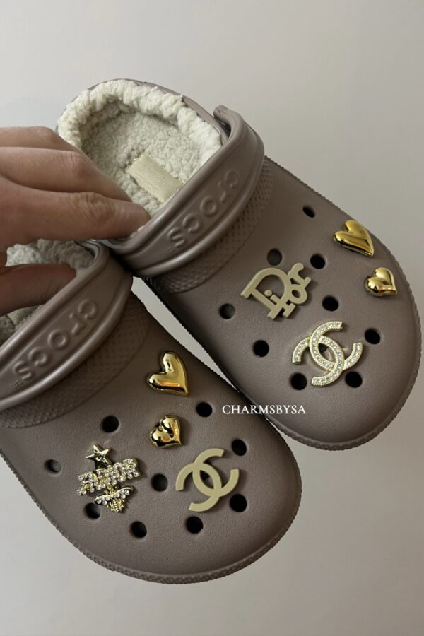 Gevoerde Crocs + Charms