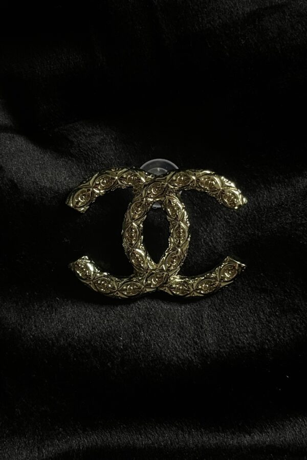 C Charm Goud - Metal